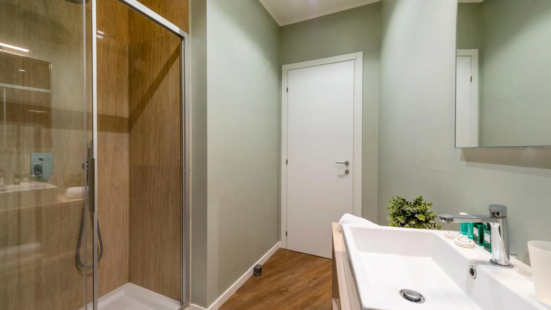 Duomo Apartments B Home - Two Bedrooms & Bathroom Milano